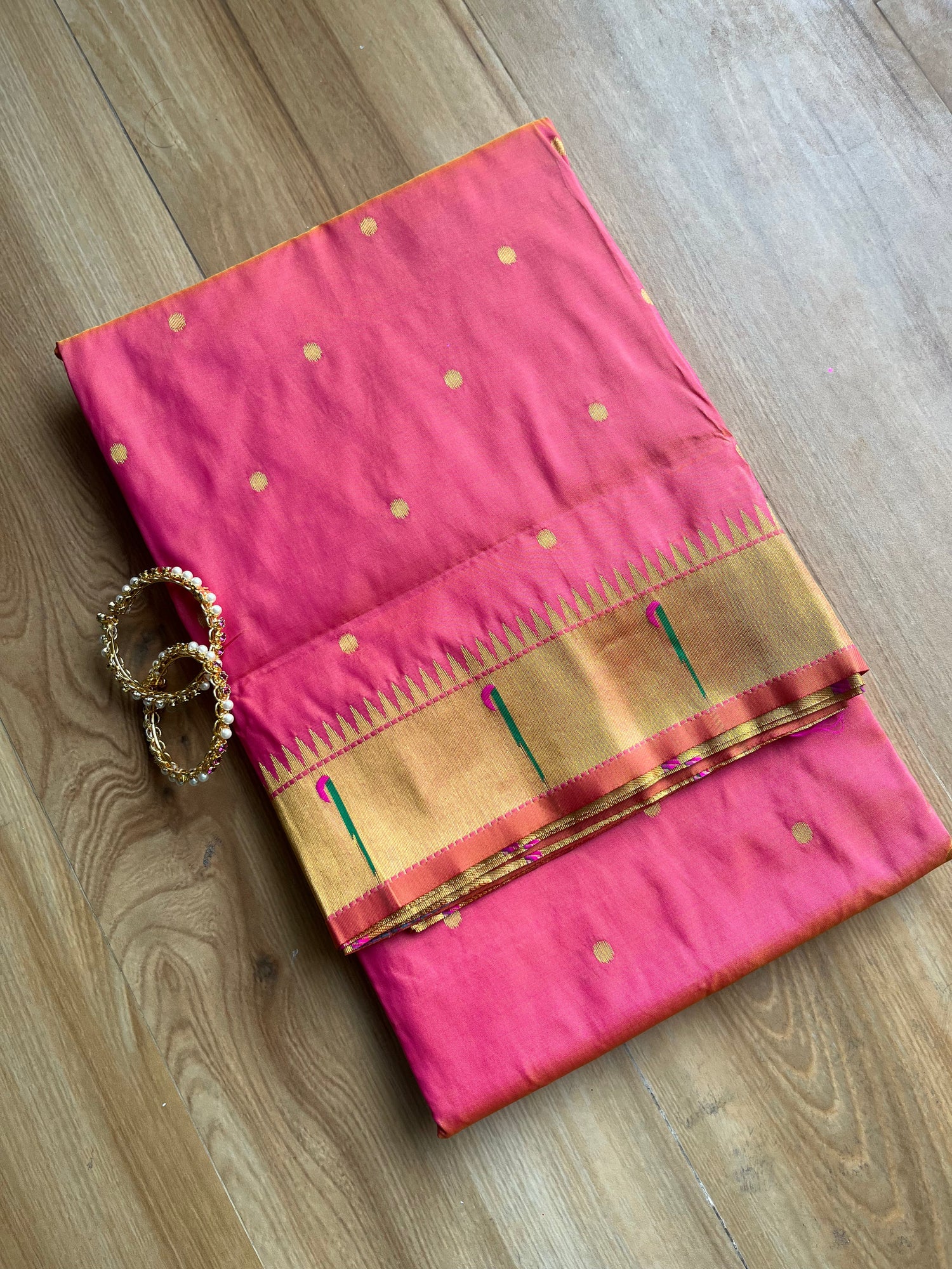 Muniya Border Paithani