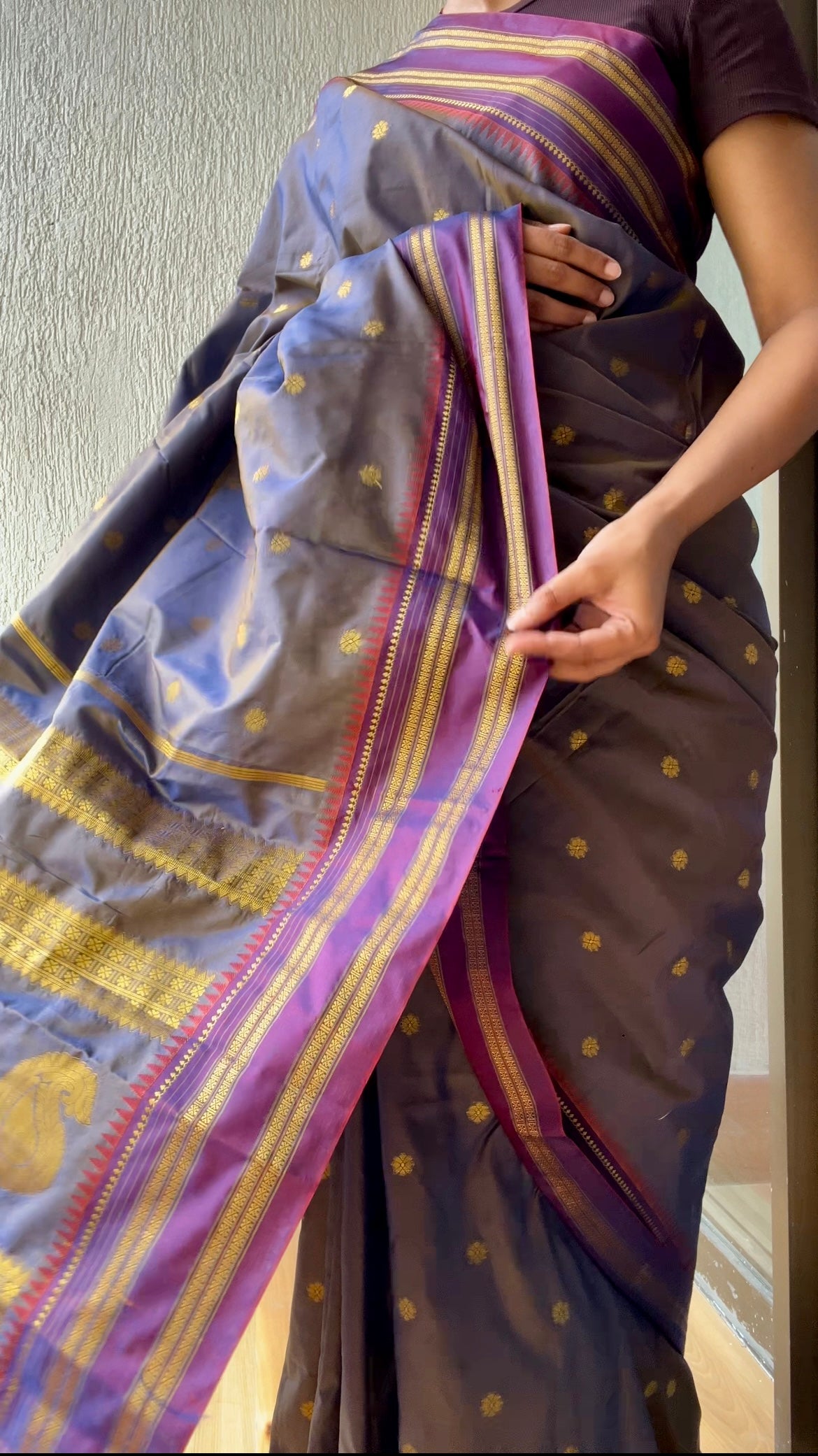 GREY NARAYANPETH PAITHANI