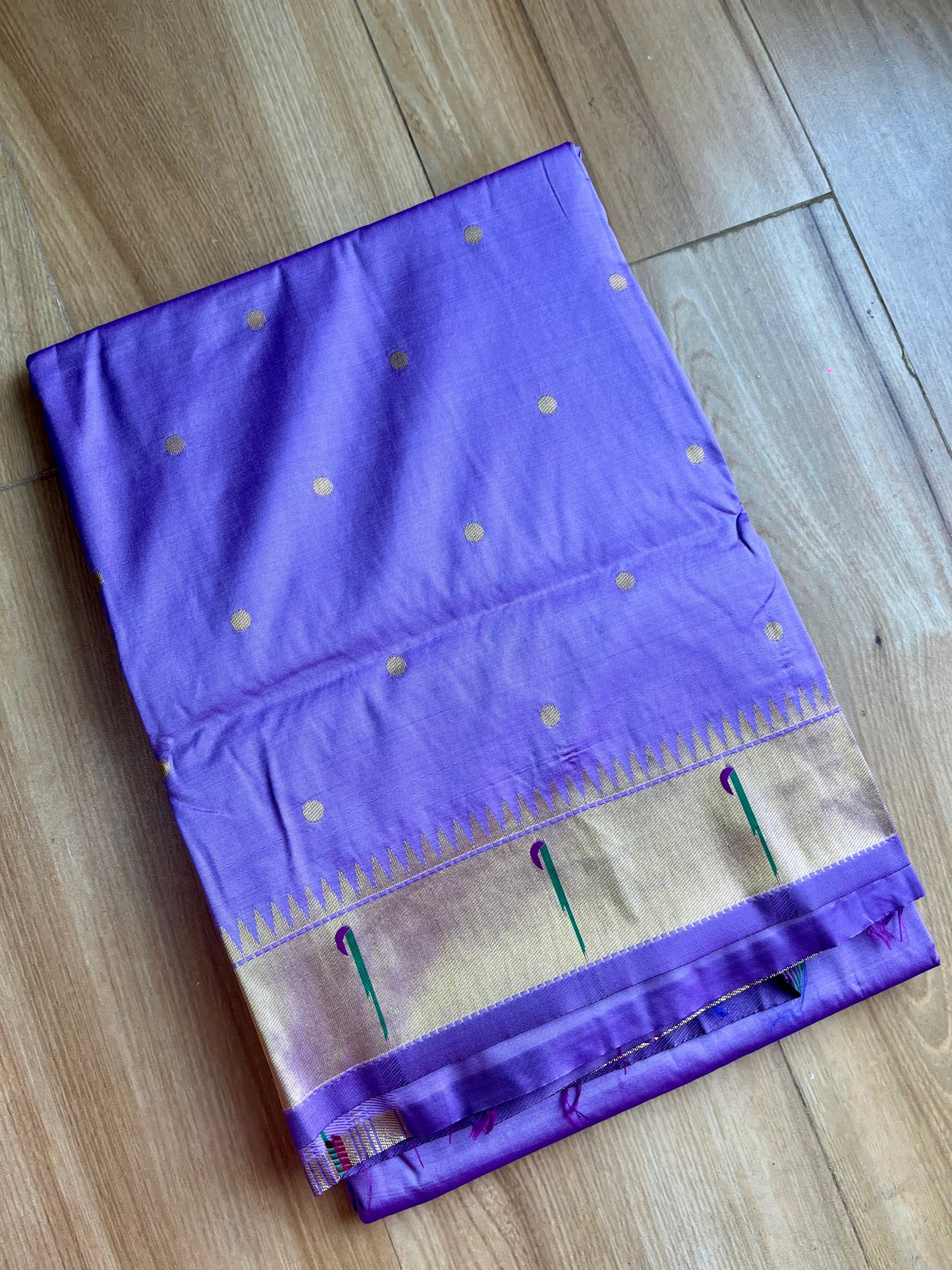 LAVENDAR MUNIYA BORDER PAITHANI